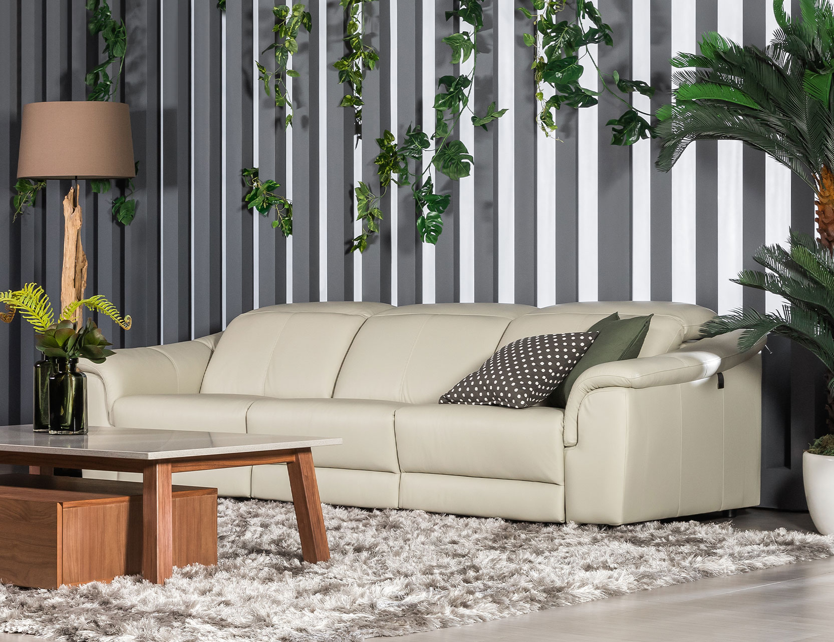 5 sofa kulit premium
